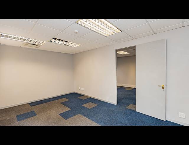 315M² OFFICE TO LET IN FERNDALE